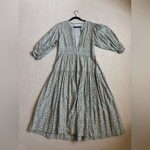 Elegant Green Patterned Dress